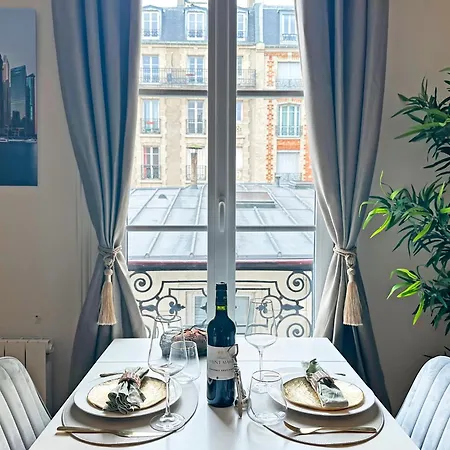 Apartment Champs Elysees Area