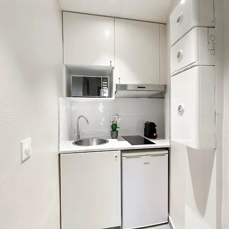 Apartment Champs Elysees Area