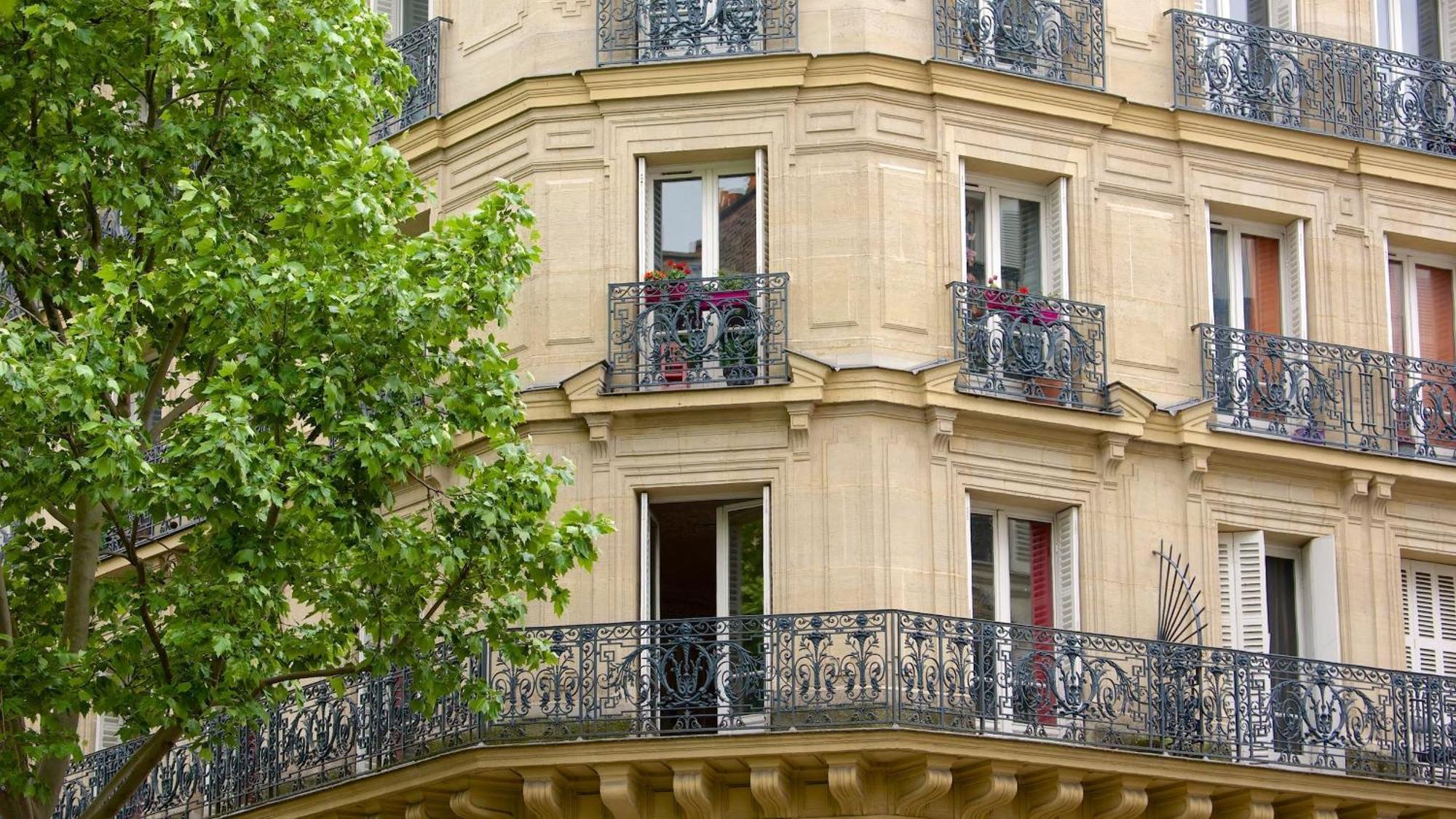 Champs Elysees Area Apartment Paris